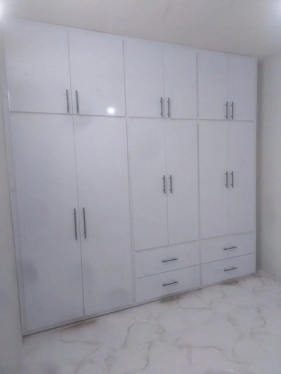 ساخت و تعمییر کابینت کمد دیواری|خدمات پیشه و مهارت|مشهد, حسین‌آباد|دیوار