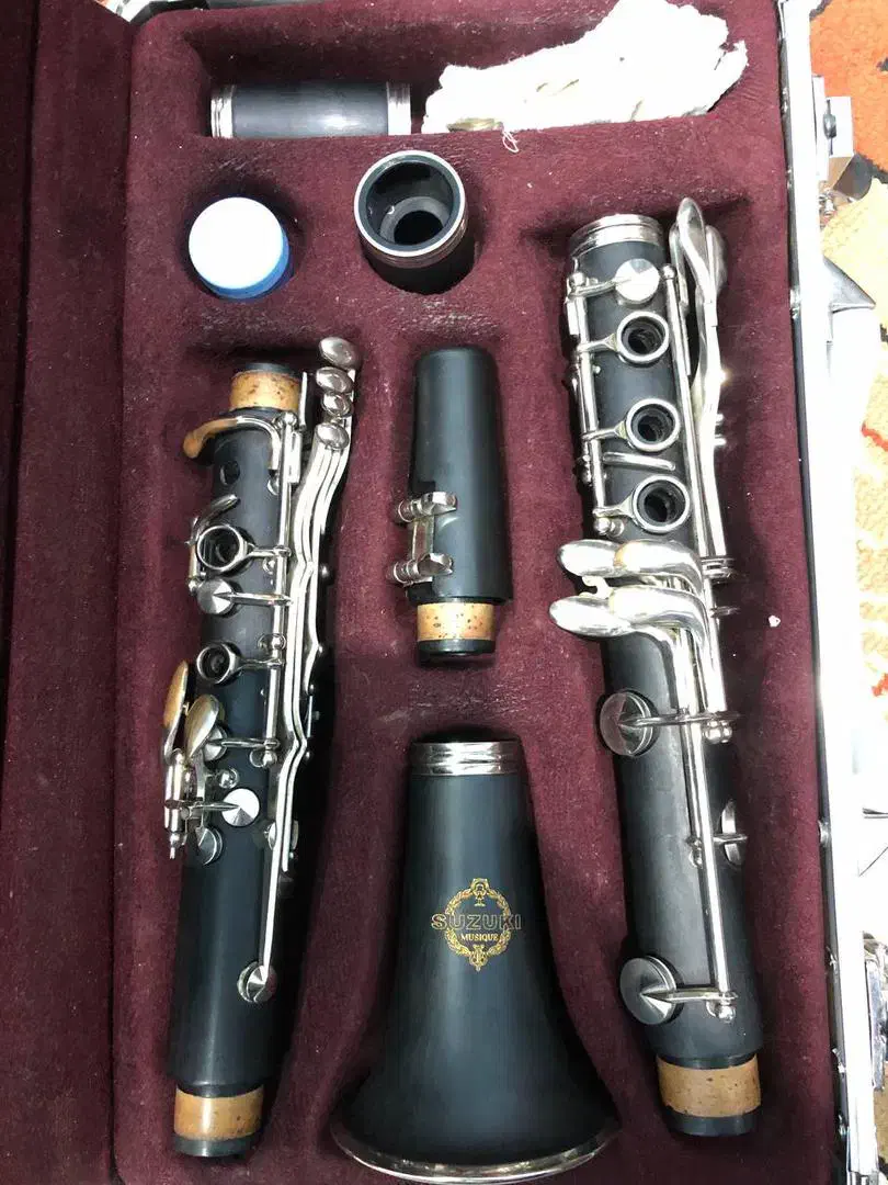 کلارینت سوزوکی|سازهای بادی|خمینی‌شهر, |دیوار