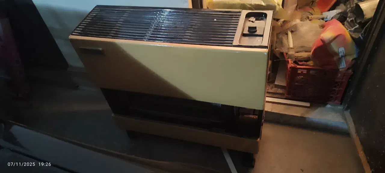 بخاری مهیاگاز.تمیز وسالم.معاوضه با بخاری کوچیک|بخاری، هیتر، شومینه|مشهد, ولیعصر (شهرک غرب)|دیوار