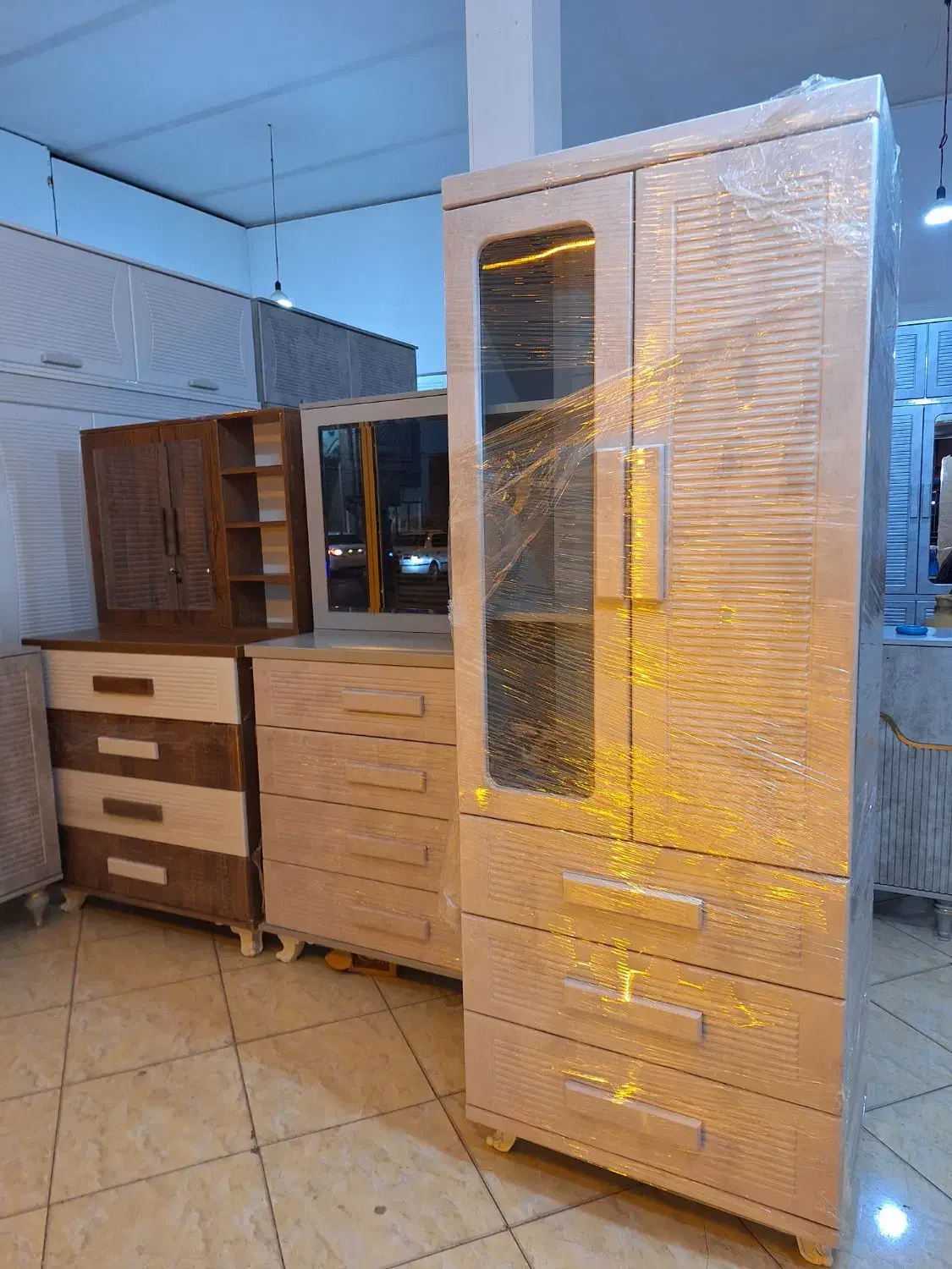 کمدسیسمونی|جاکفشی، کمد، دراور|ساوه, |دیوار