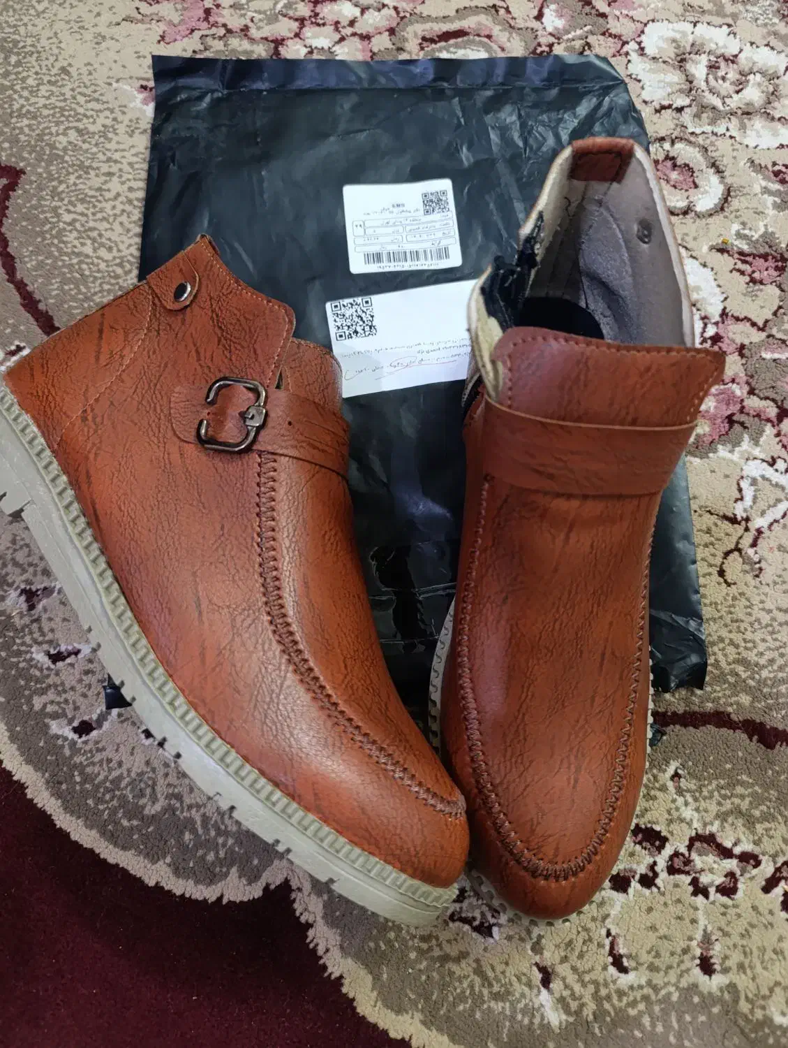 کفش نو|کیف، کفش، کمربند|بندر امام خمینی, |دیوار