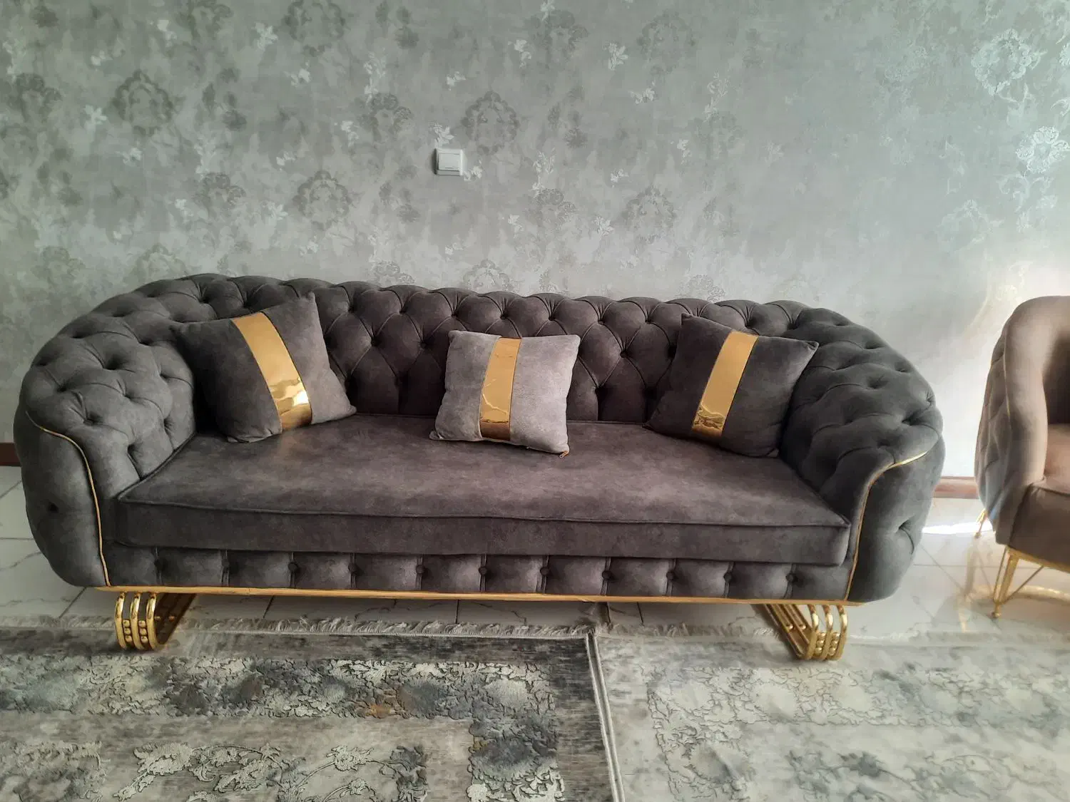 مبل چستر ۸نفره تمیز و سالم در حد نو|مبلمان خانگی و میز عسلی|کرج, شهرک یاس شمالی|دیوار