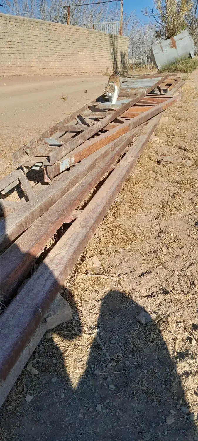 خرپا اخور باسکو ابگرمکن تریلی تانکر تیراهن اچ۲۴|عمده‌فروشی|فرمهین, |دیوار