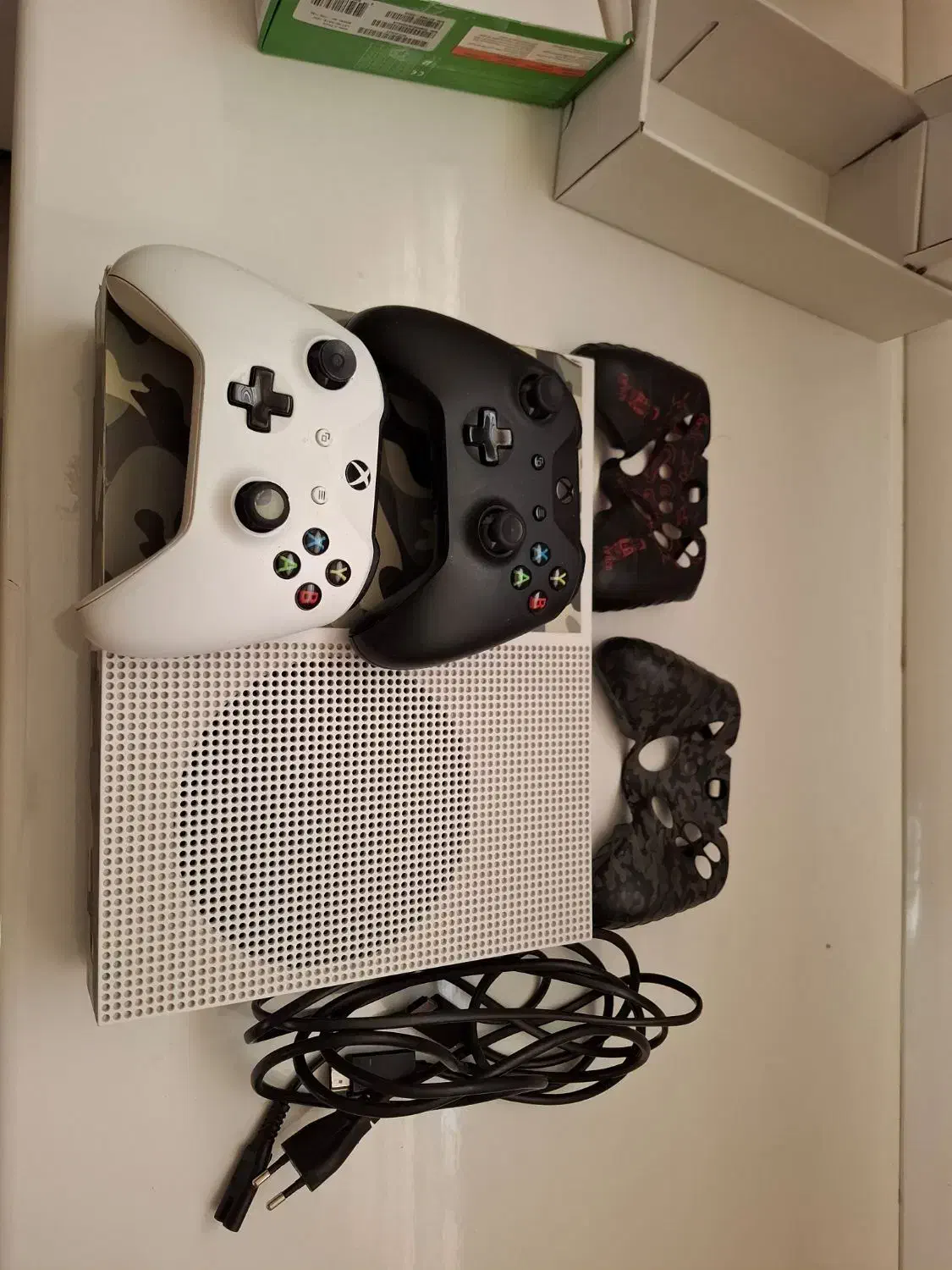 ایکس باکس وان اسone s|کنسول، بازی ویدئویی و آنلاین|اصفهان, قائمیه|دیوار