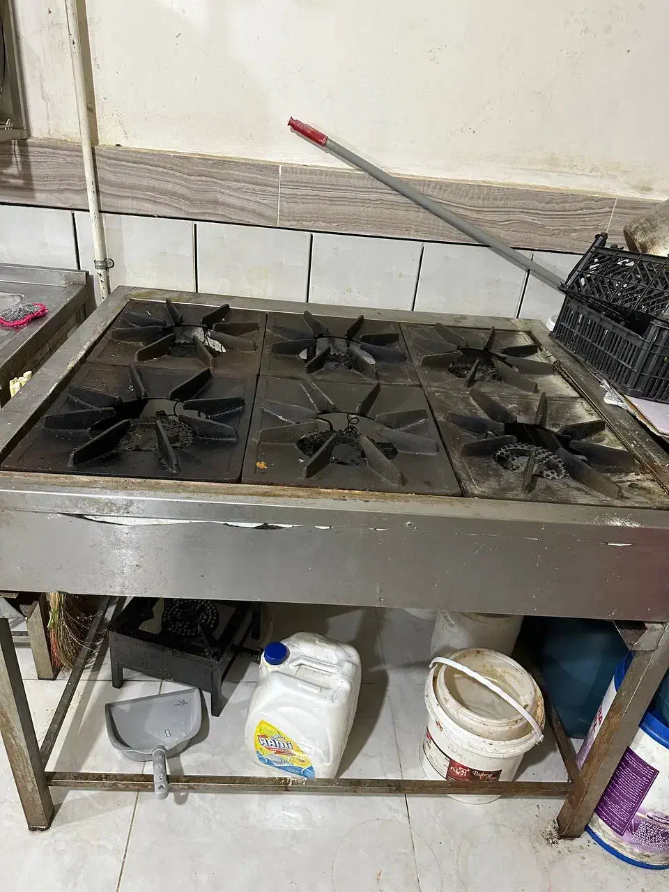 تاپینگ گرم نو و گاز 6شعله صنعتی آشپزخانه|کافی‌شاپ و رستوران|الشتر, |دیوار