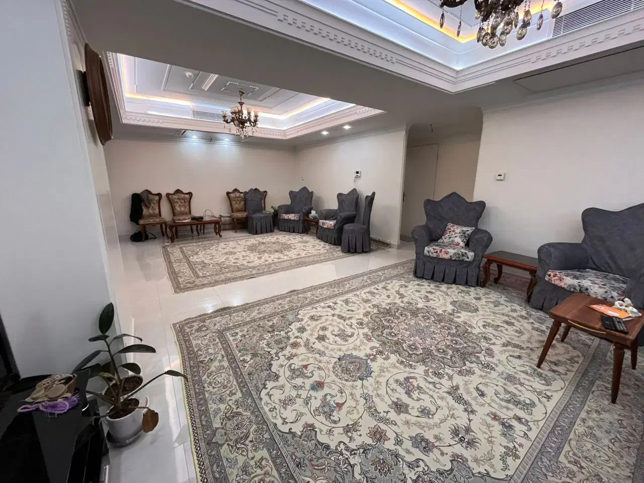 واحد اجاره ۱۱۳متری دریاچه چیتگر برج مجلل نگین ساحل