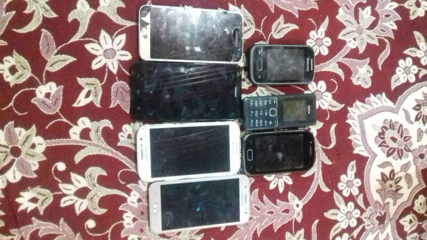 پنج عدد گوشی احتیاج به تعمیر|موبایل|رودسر, |دیوار