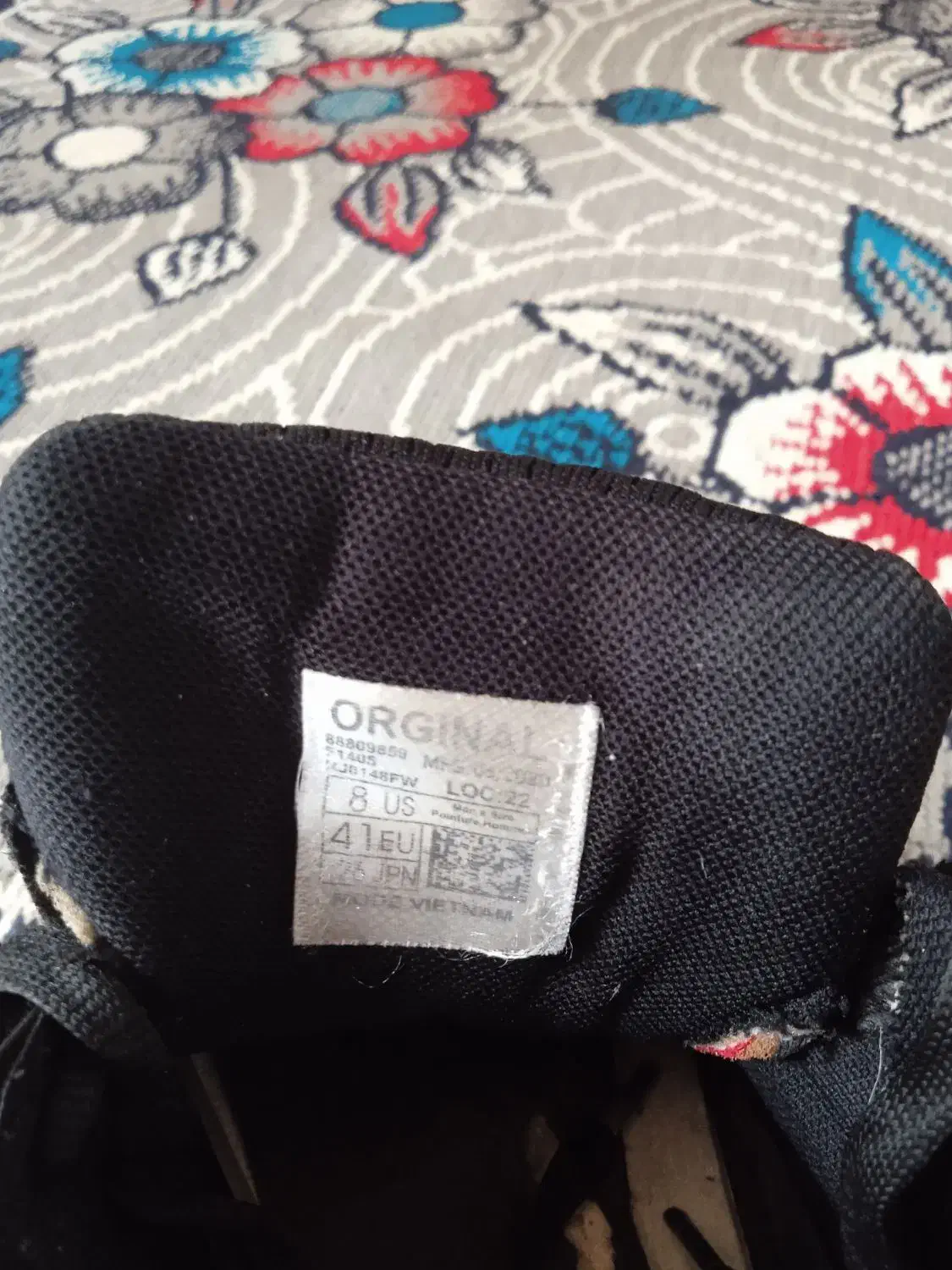 کفش های اسپرت خارجی|کیف، کفش، کمربند|گالیکش, |دیوار