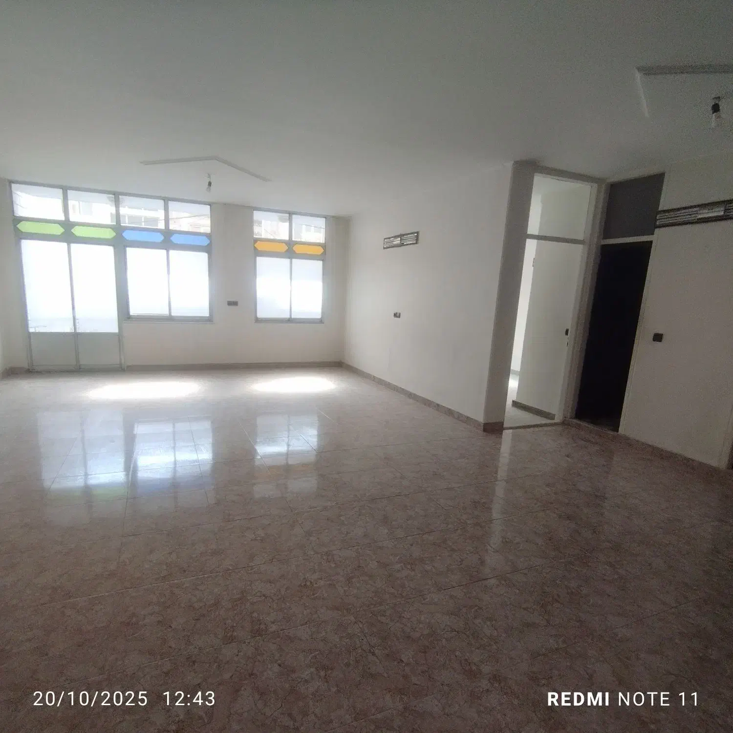 120متر تکواحدی پاسدارگمنام (املاک برزگر)