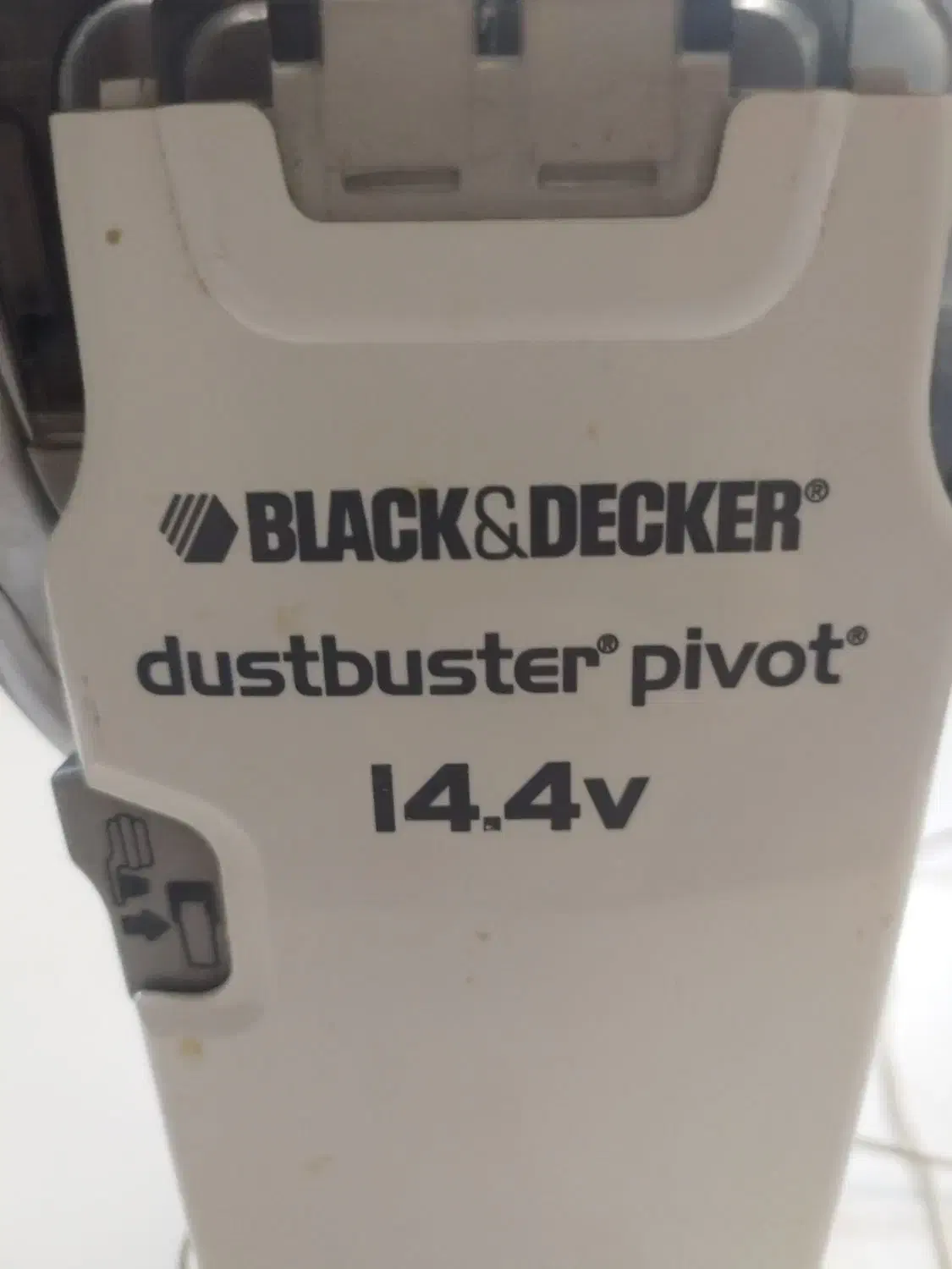 جارو شارژی بلک اند دیکر|جاروبرقی، جارو شارژی، بخارشو|ری, شهادت|دیوار