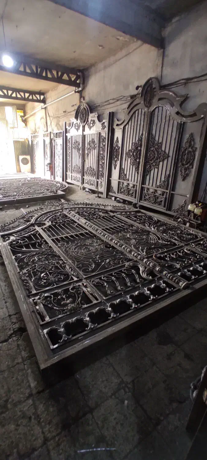 جوشکار ماهر درب نیازمندیم ساخت درب باغی حیاطی|مصالح و تجهیزات ساختمان|مشهد, سیس‌آباد|دیوار