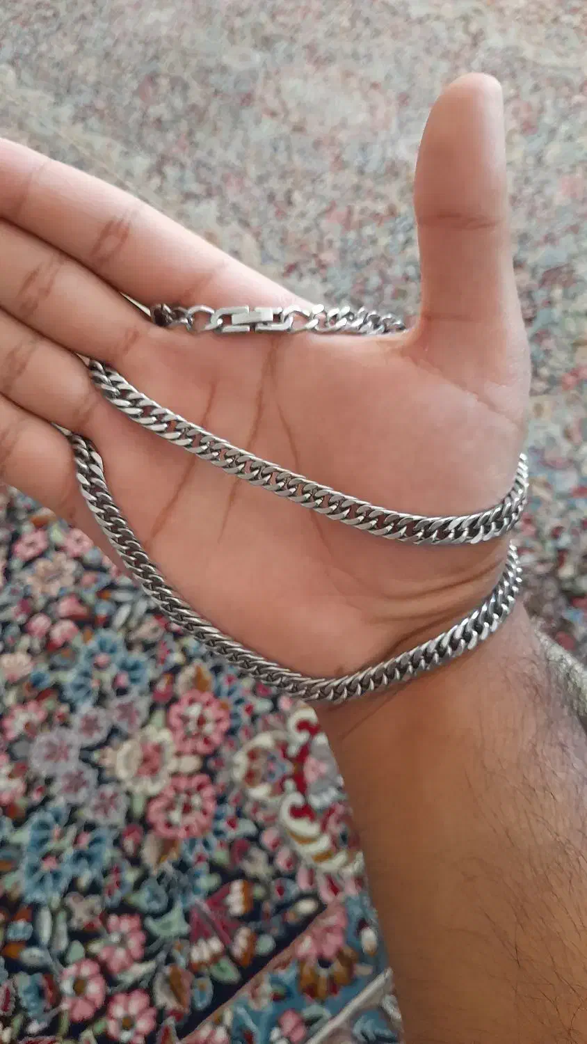 یک عدد گردنبند رنگ ثابت|بدلیجات|زاهدان, |دیوار