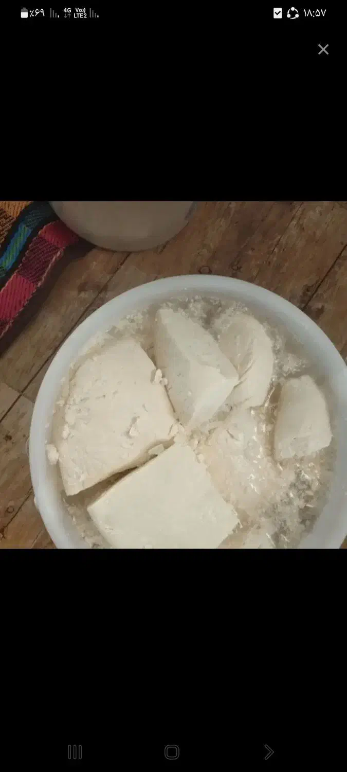 پنیر محلی ۳۰۰ تومن|حراج|خرمدشت, |دیوار