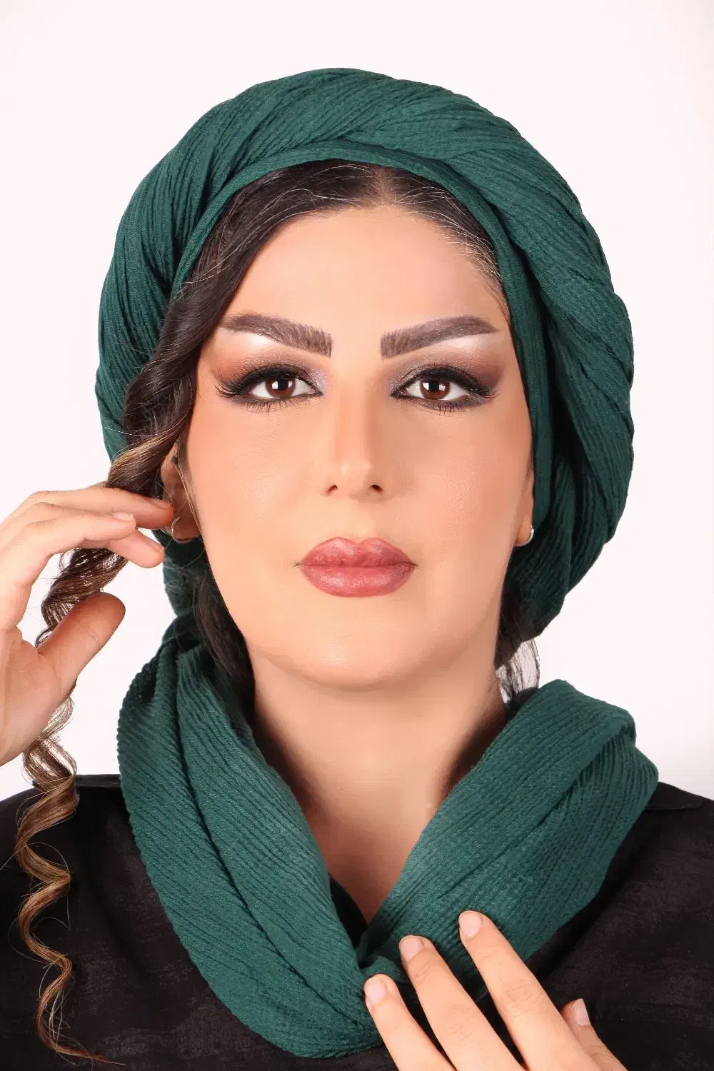 خدمات میکاپ|خدمات آرایشگری و زیبایی|شیراز, پودنک|دیوار