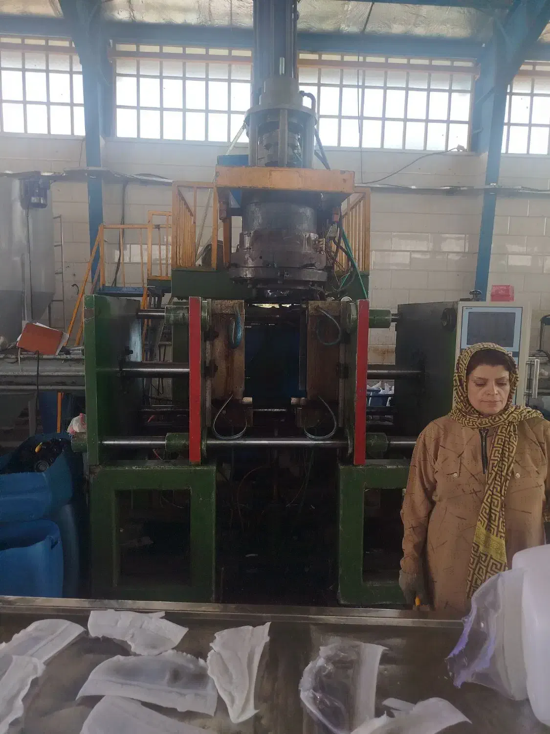 دستگاه تزریق بادی 120|ماشین‌آلات صنعتی|شیراز, آبیاری|دیوار