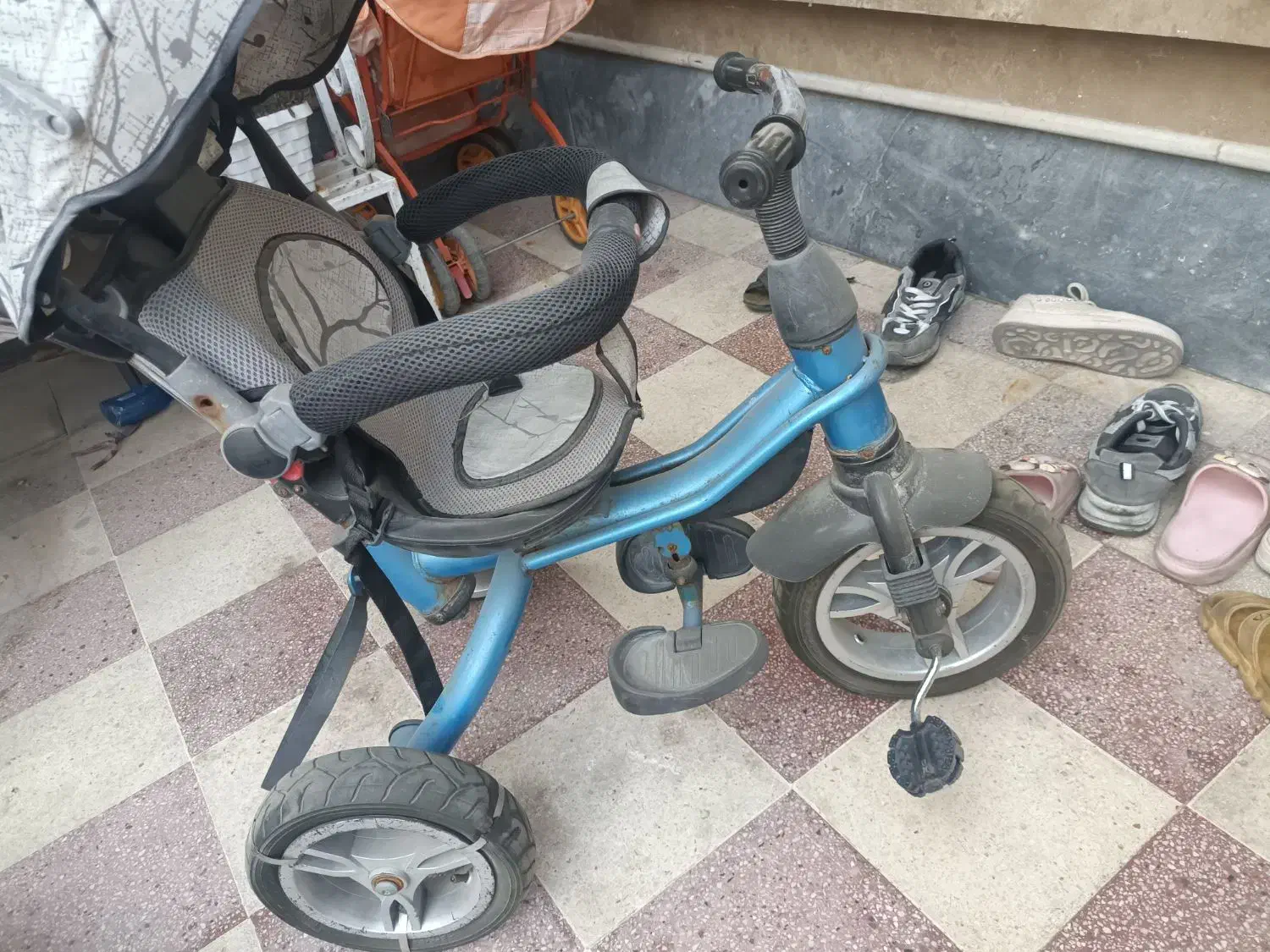 سه چرخه کودک با قیمت مناسب|دوچرخه، اسکیت، اسکوتر|شیراز, مسلم|دیوار