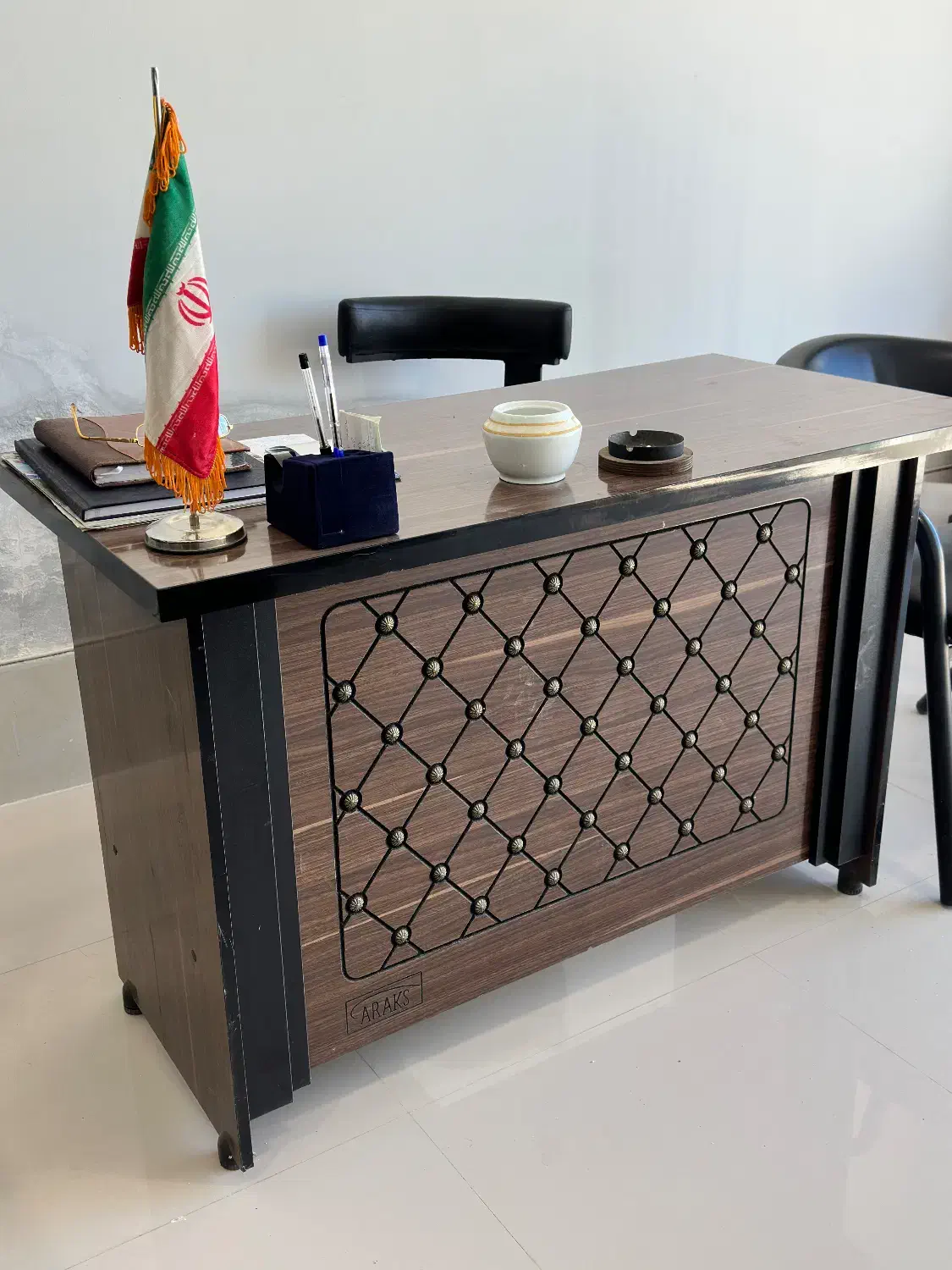 مبل و میز|مبلمان اداری|گلبهار, شهر جدید گلبهار|دیوار