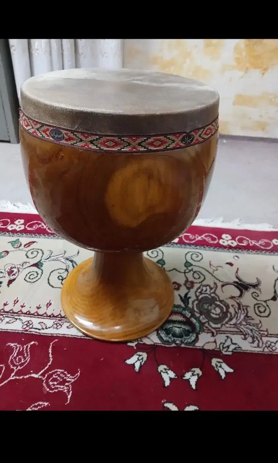 تنبک توت شیرانی|سازهای سنتی|لنجان, |دیوار