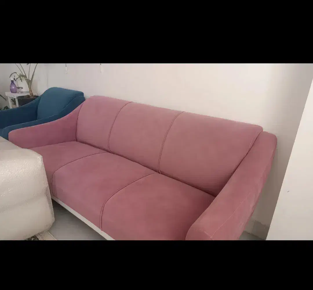 مبل راحتی ۷ نفره با میز و پاف ها|مبلمان خانگی و میز عسلی|بندرعباس, |دیوار