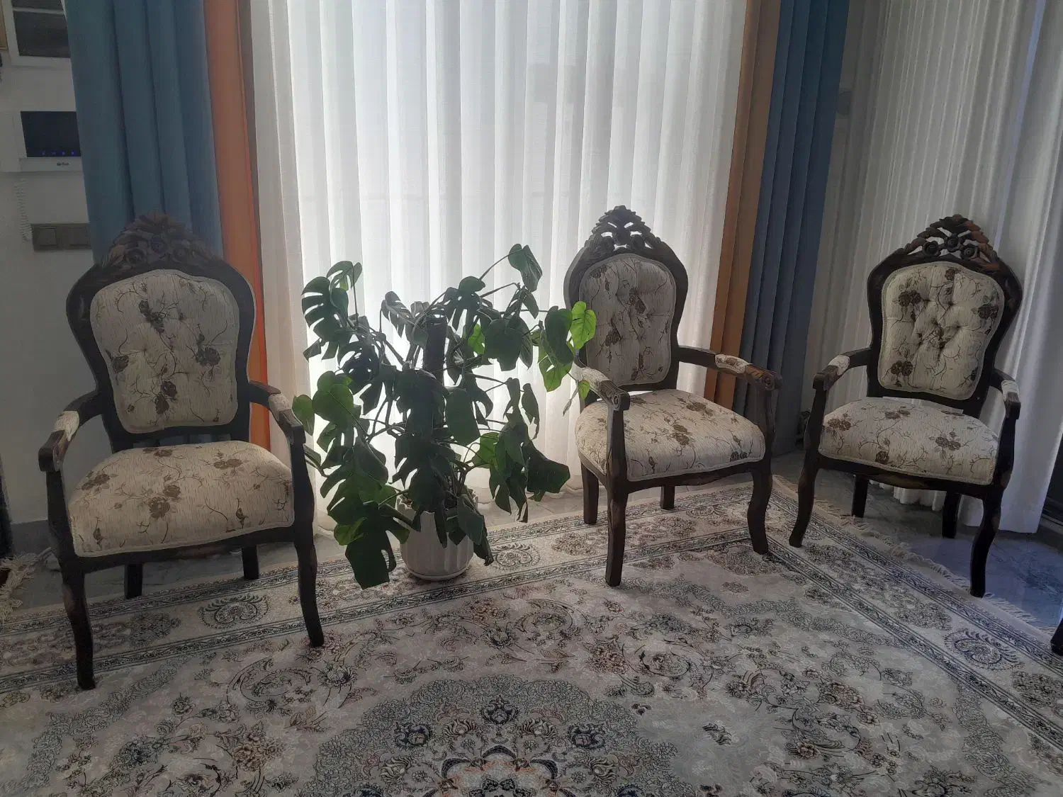 مبل سلطنتی|مبلمان خانگی و میز عسلی|گناباد, |دیوار