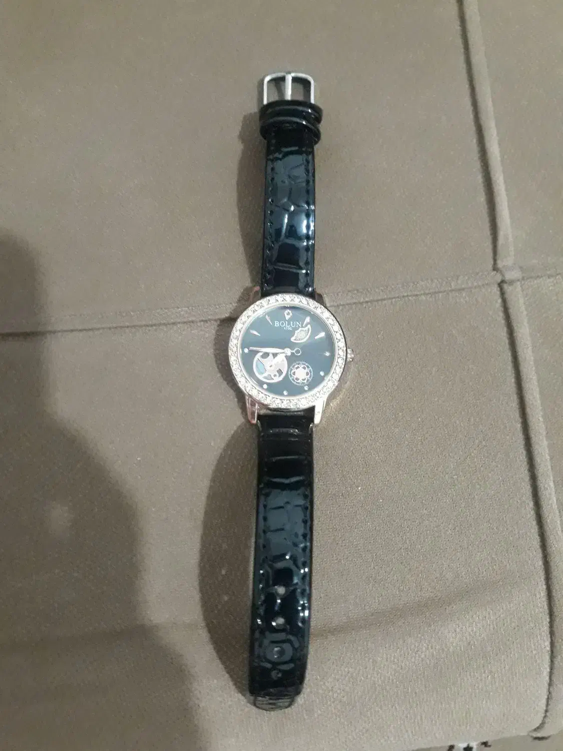 زیبا|لوازم جانبی موبایل و تبلت|بروجرد, |دیوار