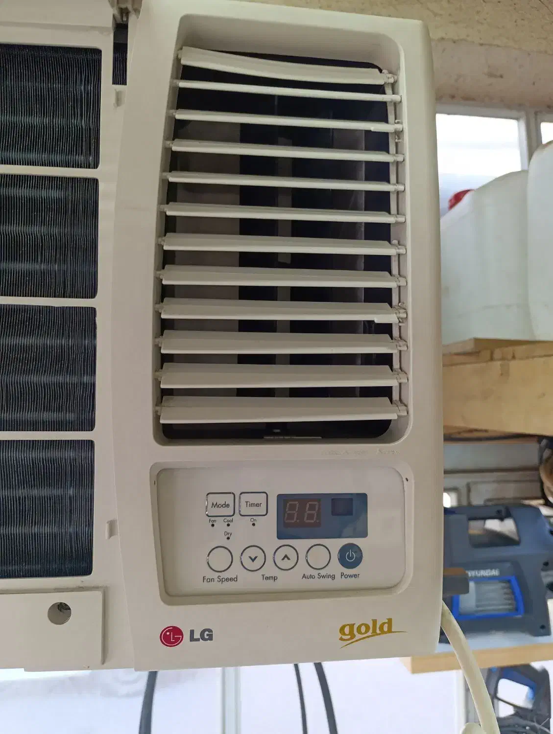 کولر پنجره ای کار کرده|کولر گازی و فنکوئل|رشت, کوی بیانی|دیوار