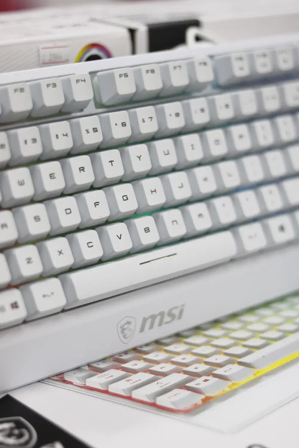 کیبورد گیمینگ msi gk30 vigor white|قطعات و لوازم جانبی رایانه|زاهدان, |دیوار