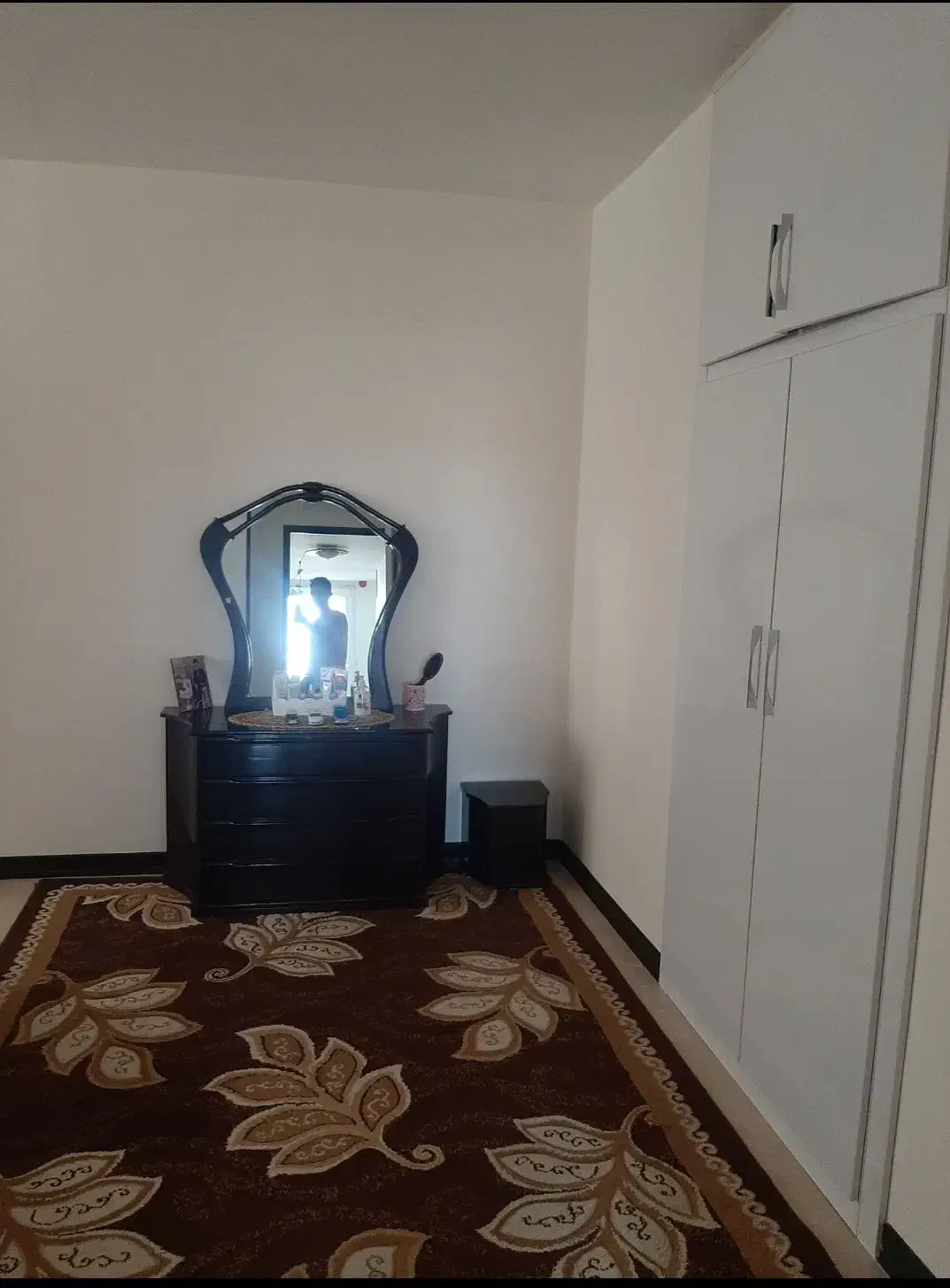 142 متری رو به دریاچه|فروش آپارتمان|فولادشهر, C8|دیوار