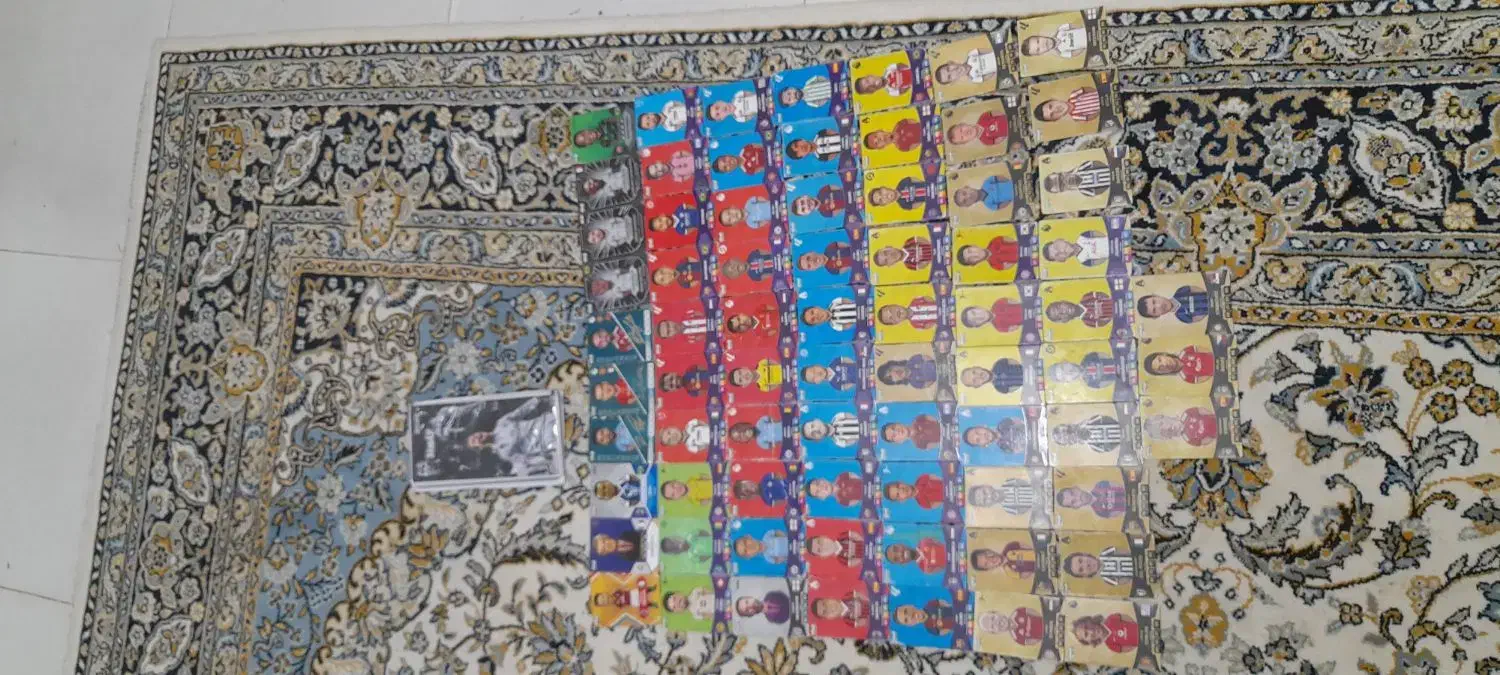 کارت کیمدی و آدمک و مجله وآلبوم رونالدو دوچرخه|کلکسیون و سرگرمی|محمدشهر, محمدشهر|دیوار