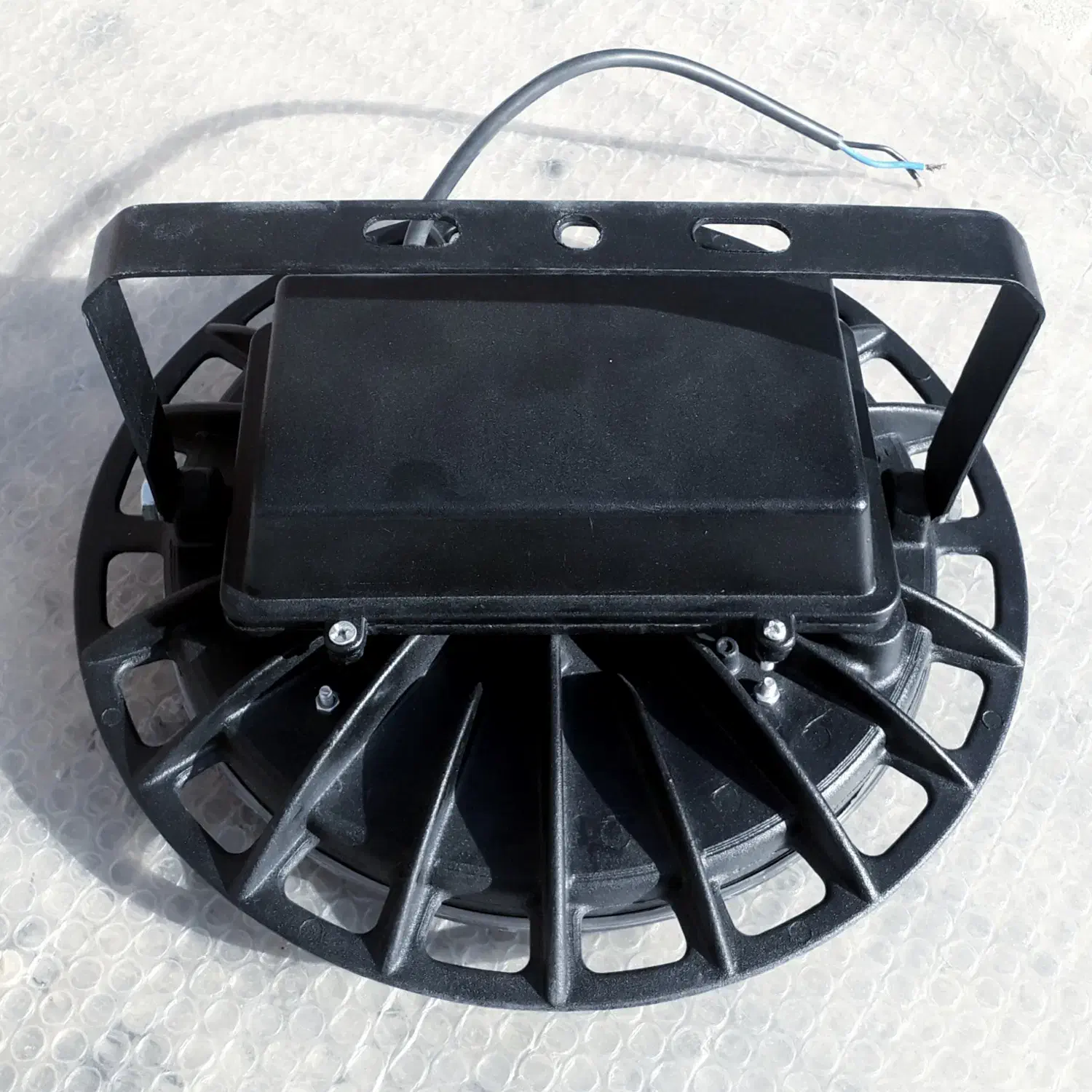 تولید کننده پروژکتور سوله ای ۲۰۰ وات|لامپ و چراغ|خرمآباد, |دیوار