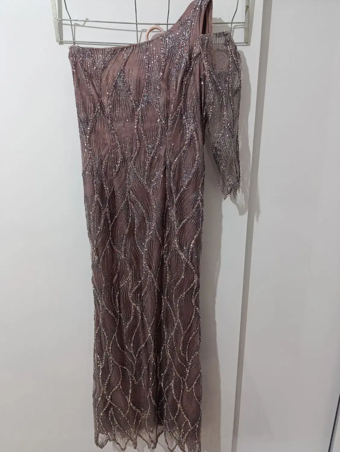 لباس مجلسی|لباس|بافت, |دیوار