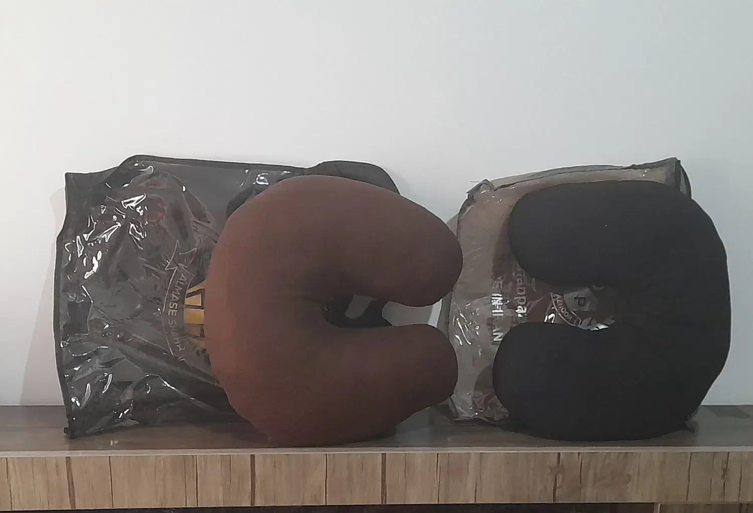 بالش دور گردنی برای کاشت مو|رختخواب، بالش، پتو|محمدیه-قزوین, |دیوار