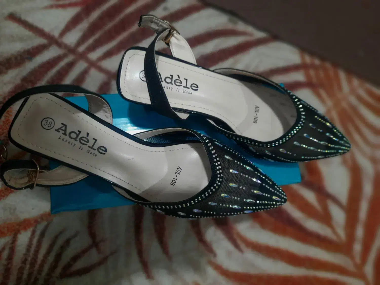 صندل مجلسی نو|کیف، کفش، کمربند|لامرد, |دیوار