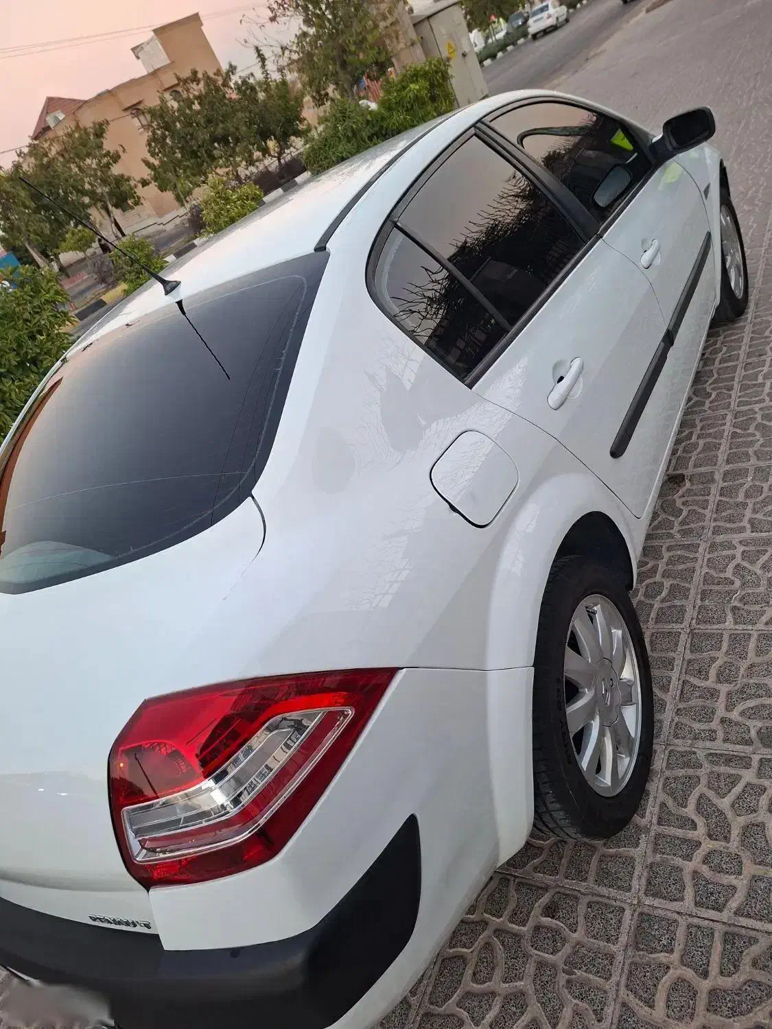 مگان 1600دنده ای ،خانگی|خودرو سواری و وانت|شیراز, معالی‌آباد|دیوار