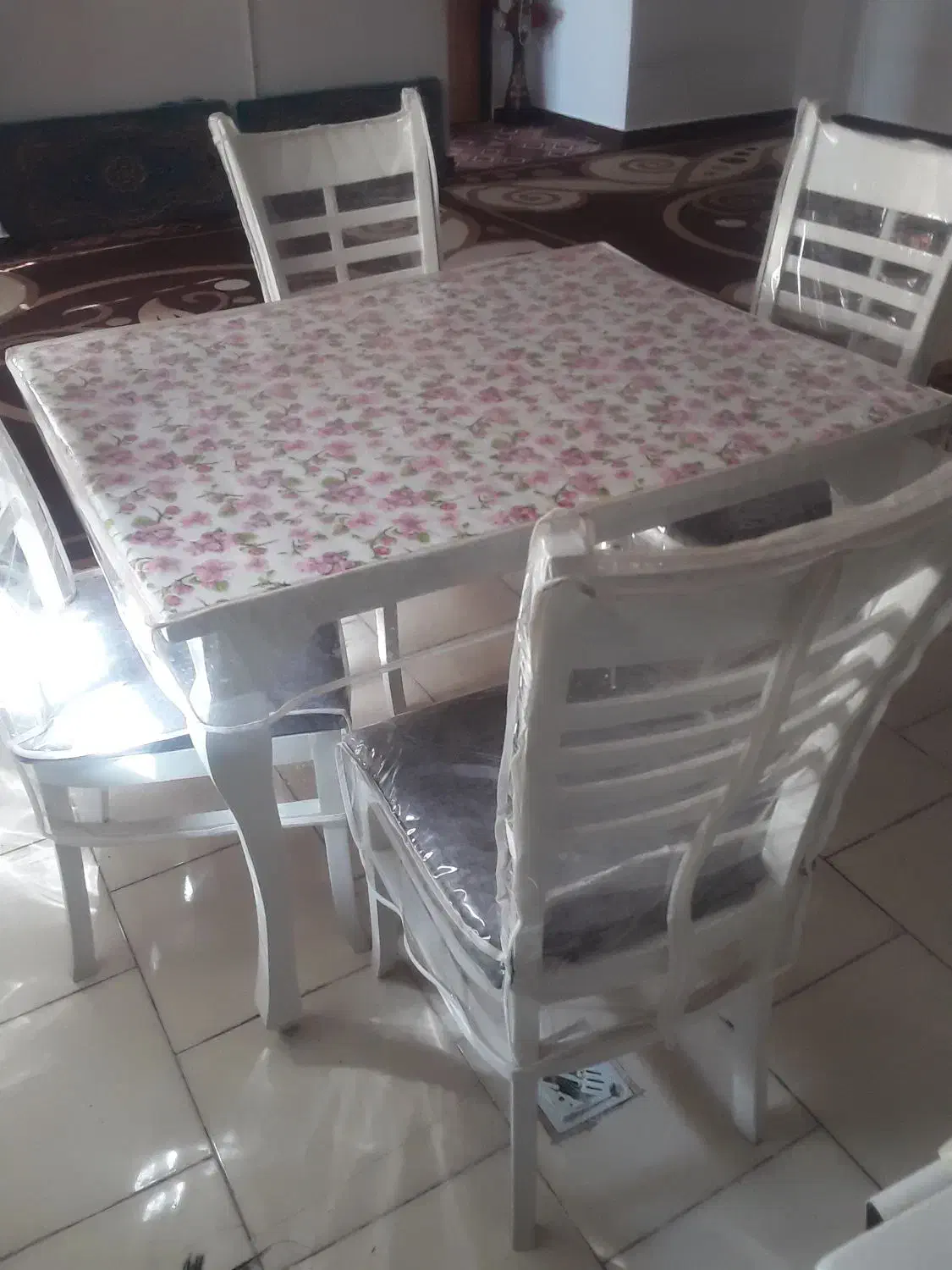 میز غذا خوری|میز و صندلی غذاخوری|دهلران, |دیوار