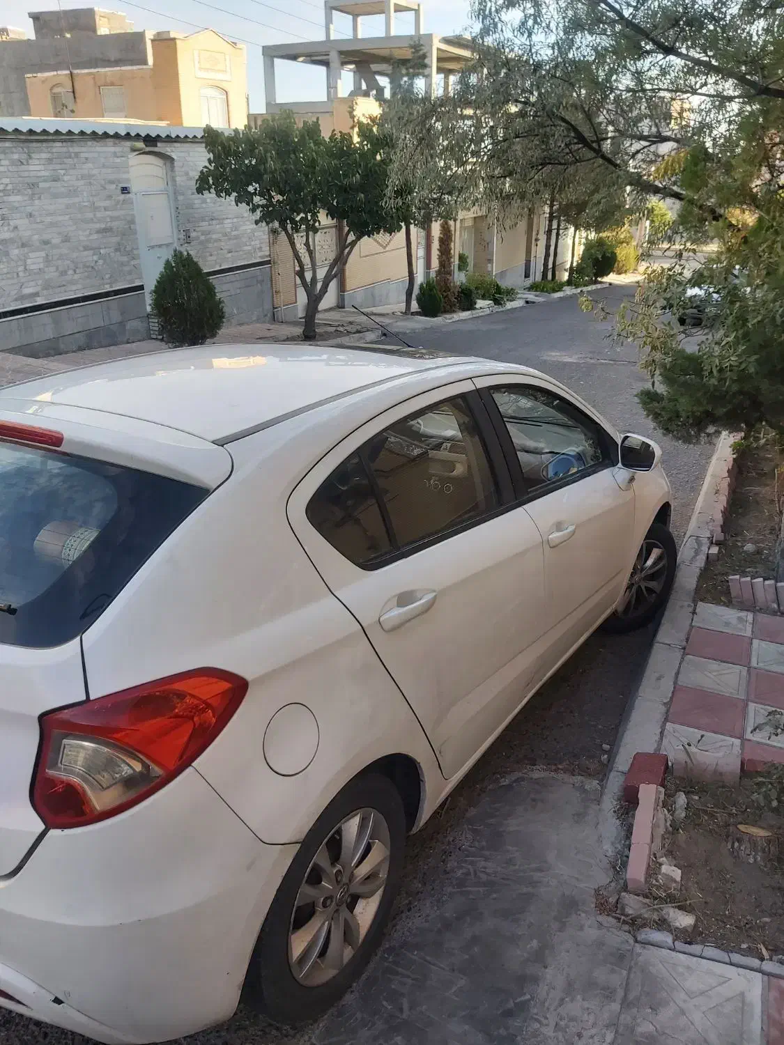 برلیانس ۲۲۰ اتومات|خودرو سواری و وانت|خسروشاه, |دیوار