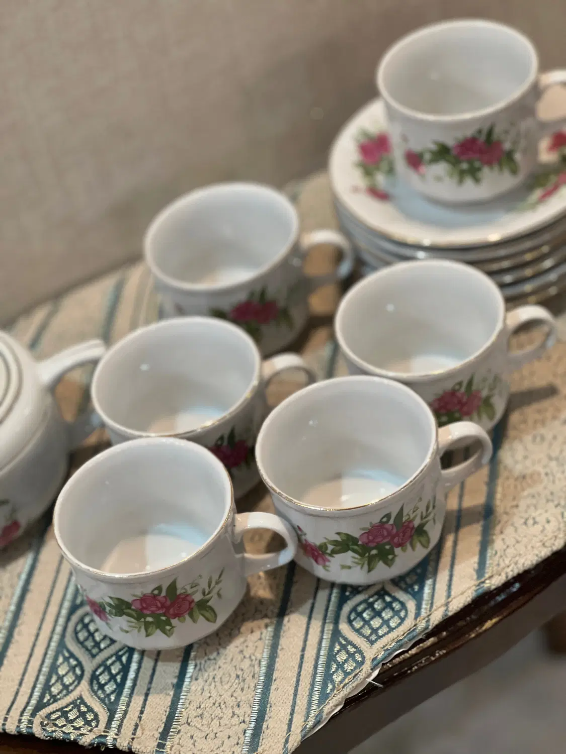 فنجون گل سرخی و قوری برقی ژاپنی و استکان|ظروف سرو و پذیرایی|تهران, امامت|دیوار