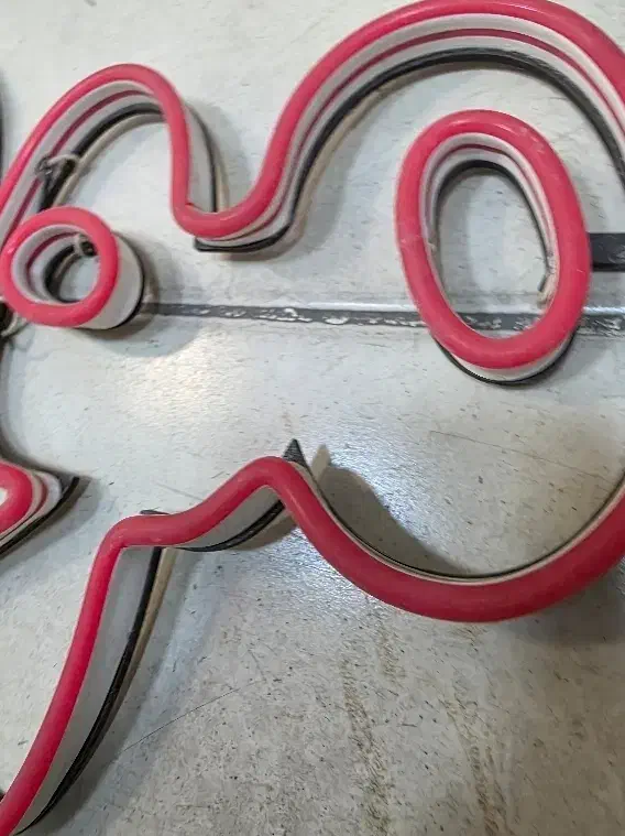 نئون موبایل|فروشگاه و مغازه|قم, امامزاده ابراهیم|دیوار