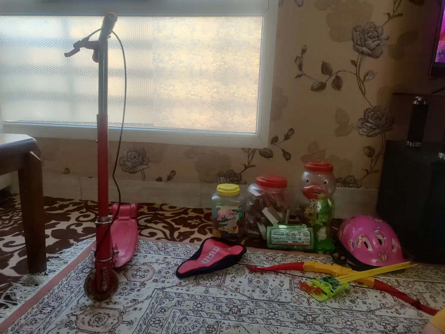 اسباب بازی اسکوتر|اسباببازی بچه|صدرا-فارس, فاز ۱|دیوار