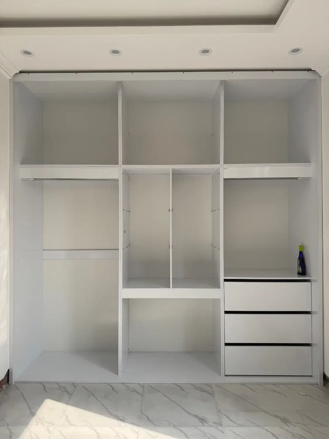 کابینت کار ماهر و نیمه ماهر|استخدام صنعتی، فنی، مهندسی|آمل, |دیوار