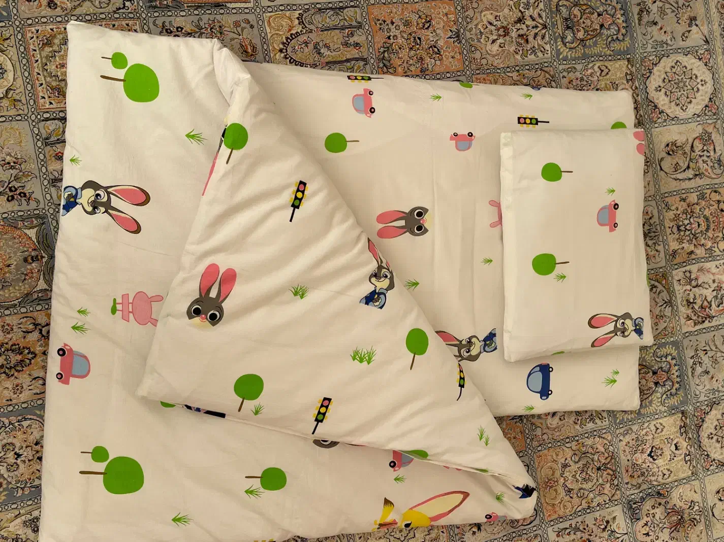 تعدادی«سیسمونی تشک و پتو خواب ۰ تا۲سال|اسباب و اثاث بچه|تهران, دبستان|دیوار