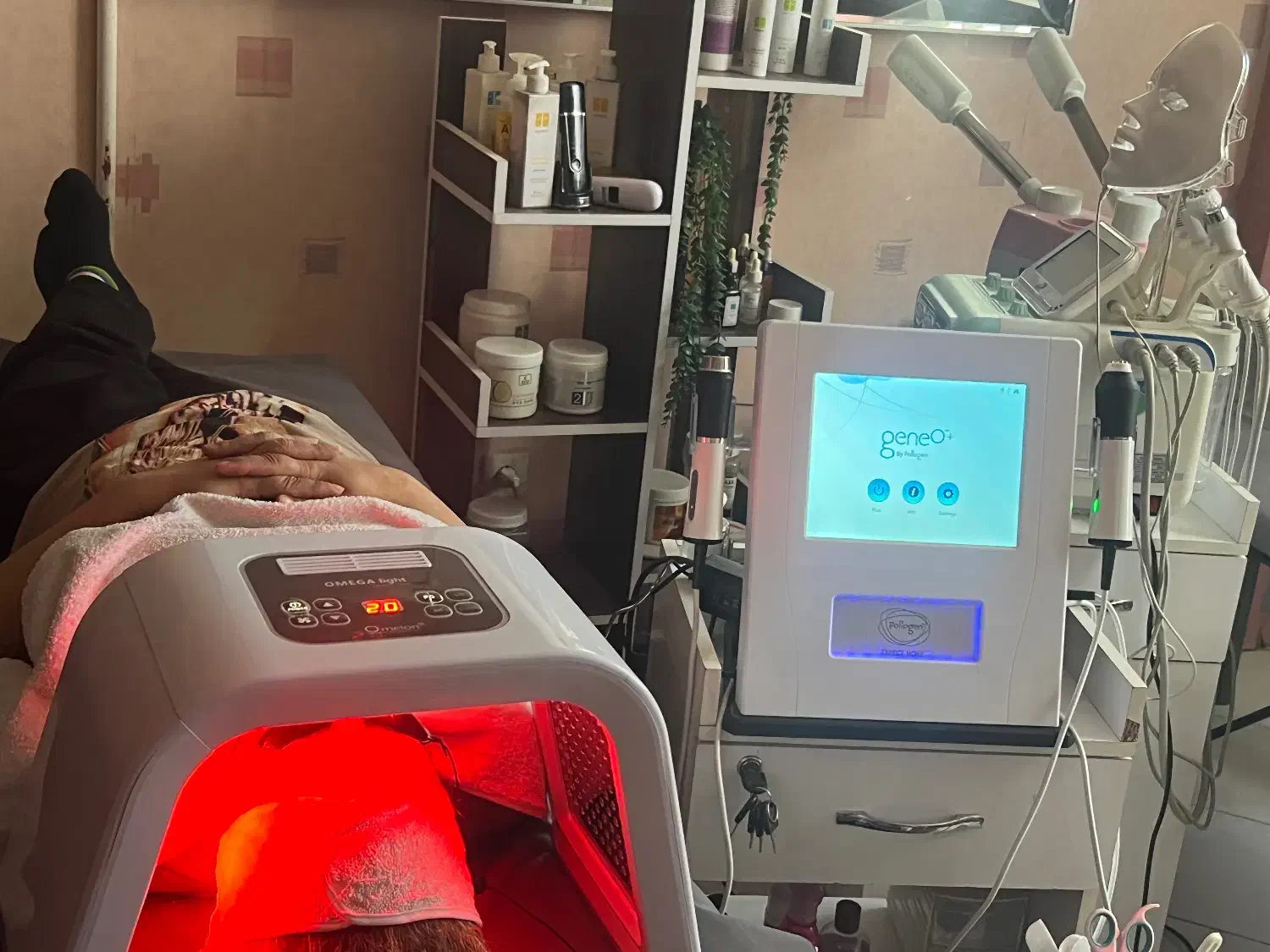 فیشال پاکسازی تخصصی پوست یون تراپی پاکسازی کبد|خدمات آرایشگری و زیبایی|مشهد, آزادشهر|دیوار