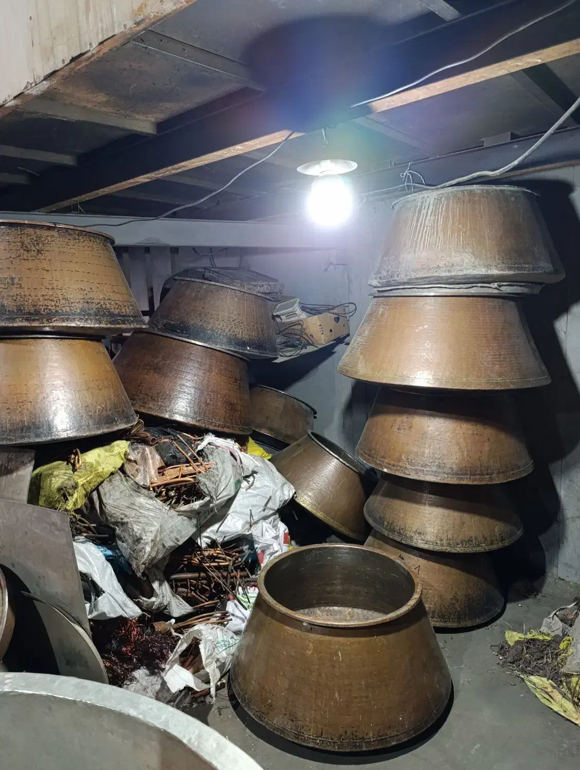 فروش و خریدار دیگ روحی دیگ مسی پاتیل اجاق گاز|ظروف پخت‌وپز|تهران, هفده شهریور|دیوار