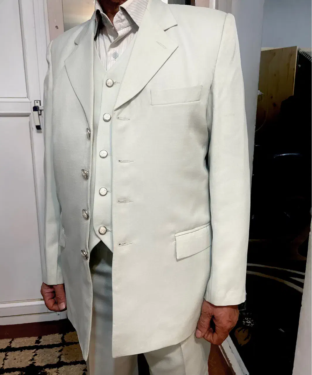 کت و شلوار دامادی|لباس|لاهیجان, کاروانسرابر|دیوار