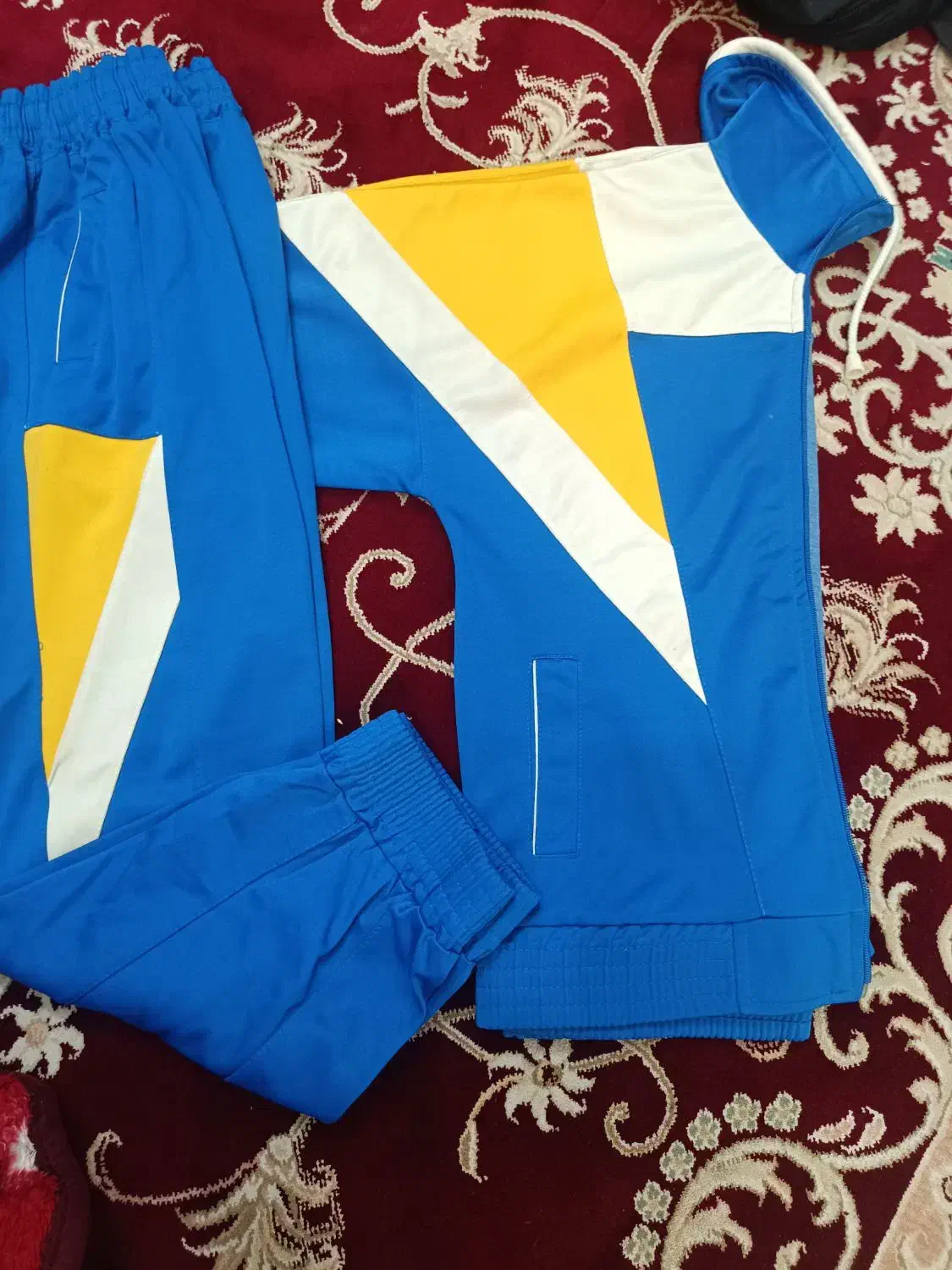 لباس ورزشی|لباس|گلپایگان, |دیوار