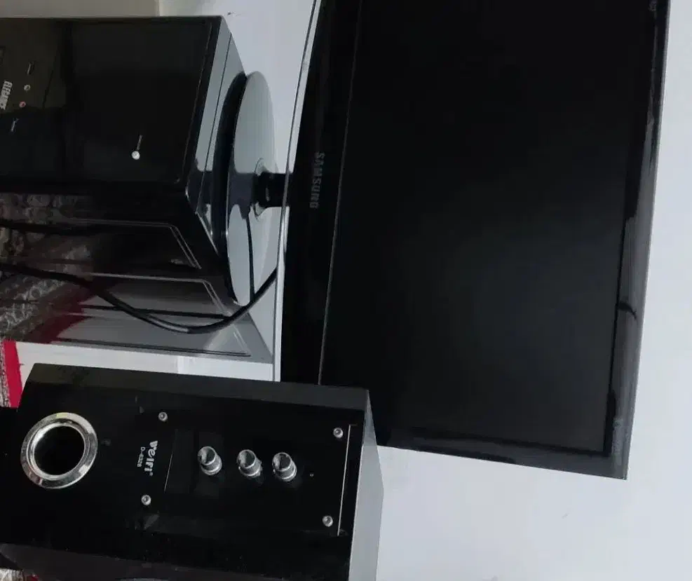 مانیتور|رایانه رومیزی|بروجرد, |دیوار