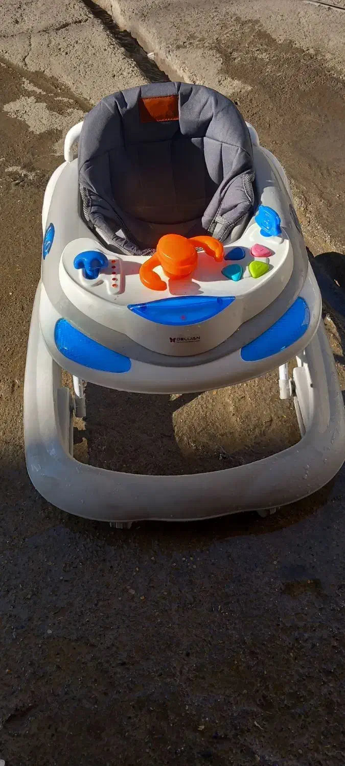 روروئک بچه|کالسکه و لوازم جانبی|کرج, آق تپه|دیوار