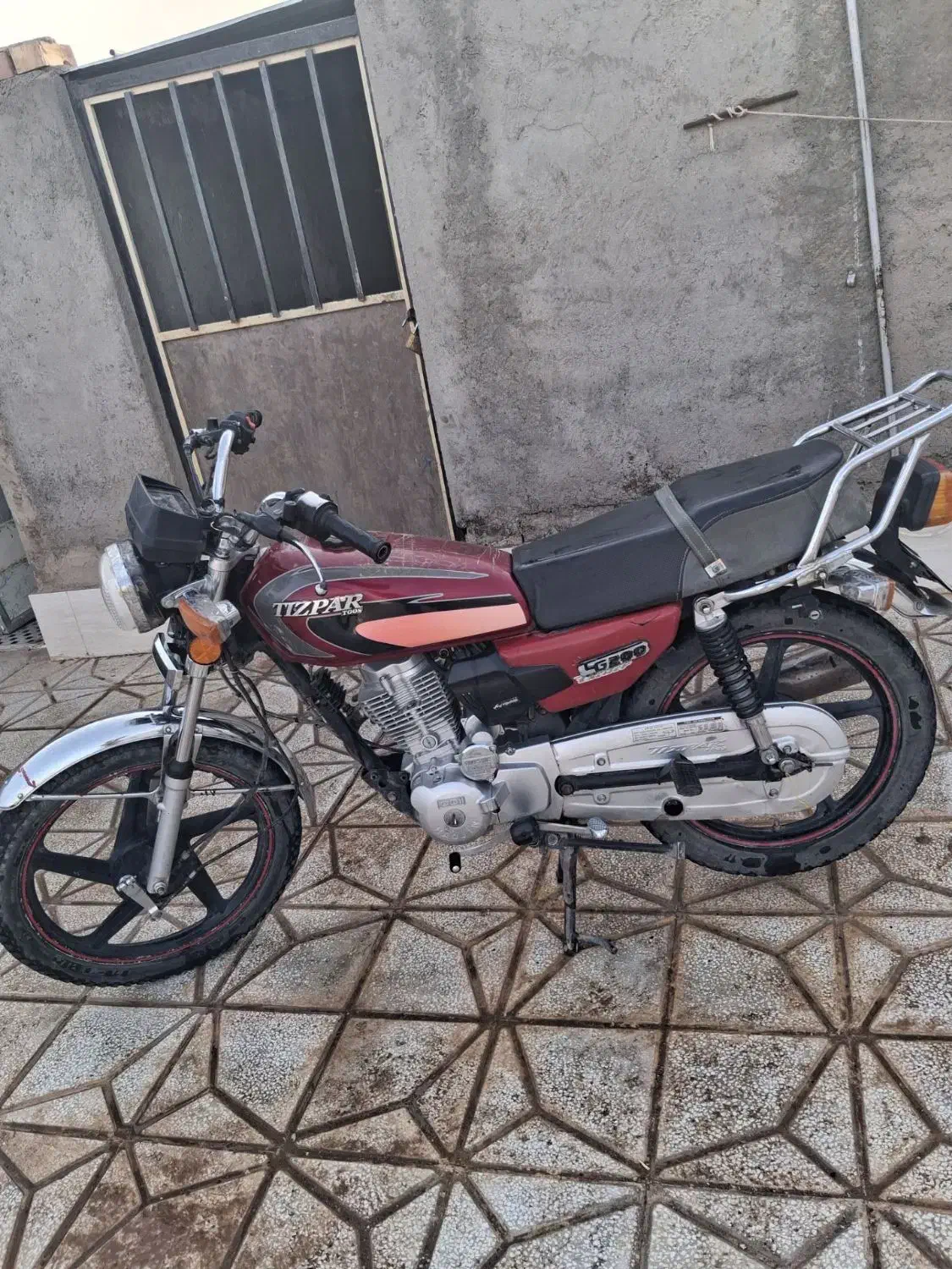 موتور ۲۰۰تیزپرتوس|موتورسیکلت|تربتحیدریه, فردوسی جنوبی|دیوار