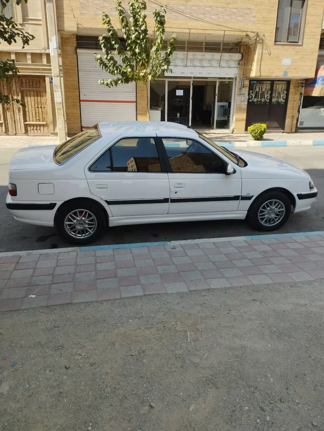 پژو پاارس مدل 402تمام فول|خودرو سواری و وانت|کوهدشت, |دیوار