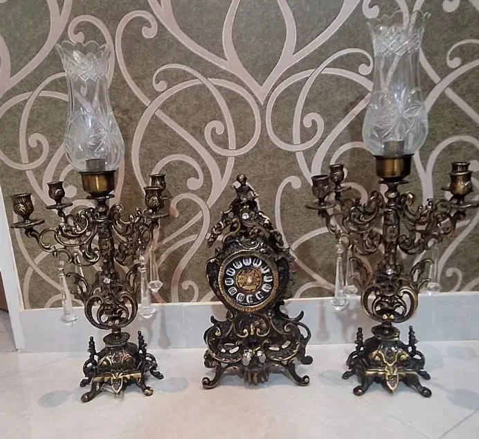 آینه شمعدان و ساعت برنز اصل|مبلمان خانگی و میز عسلی|بروجرد, |دیوار